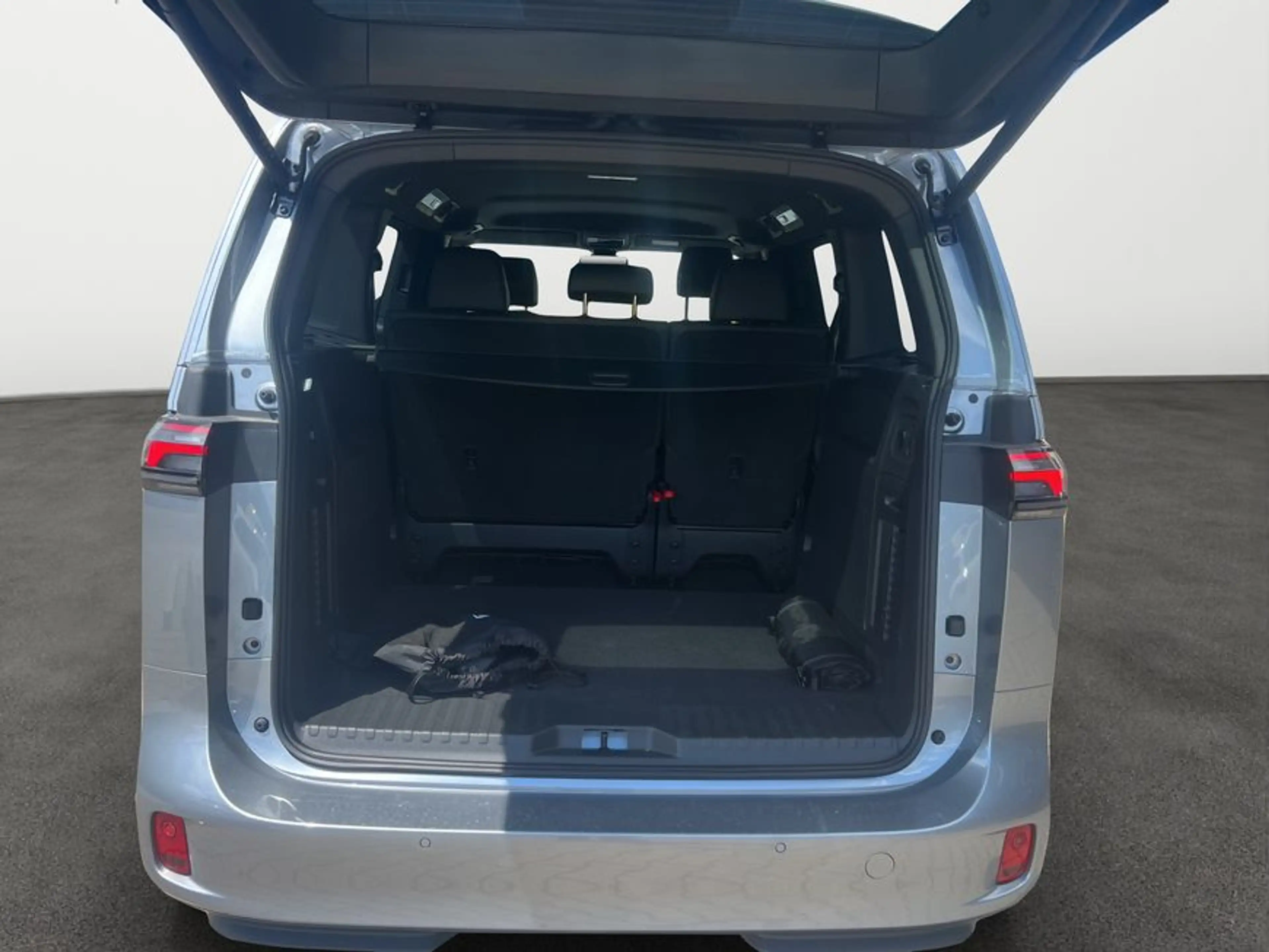 Volkswagen ID. Buzz ID. Buzz GTX 4Motion KR — photo 6