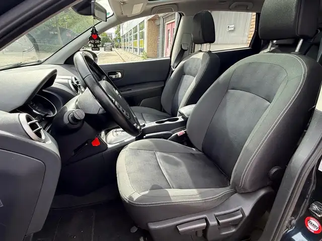 Nissan Qashqai+2 view 10