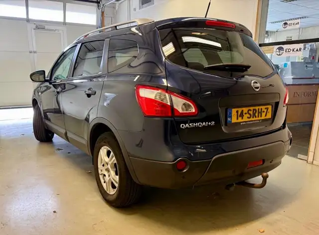 Nissan Qashqai+2 view 8