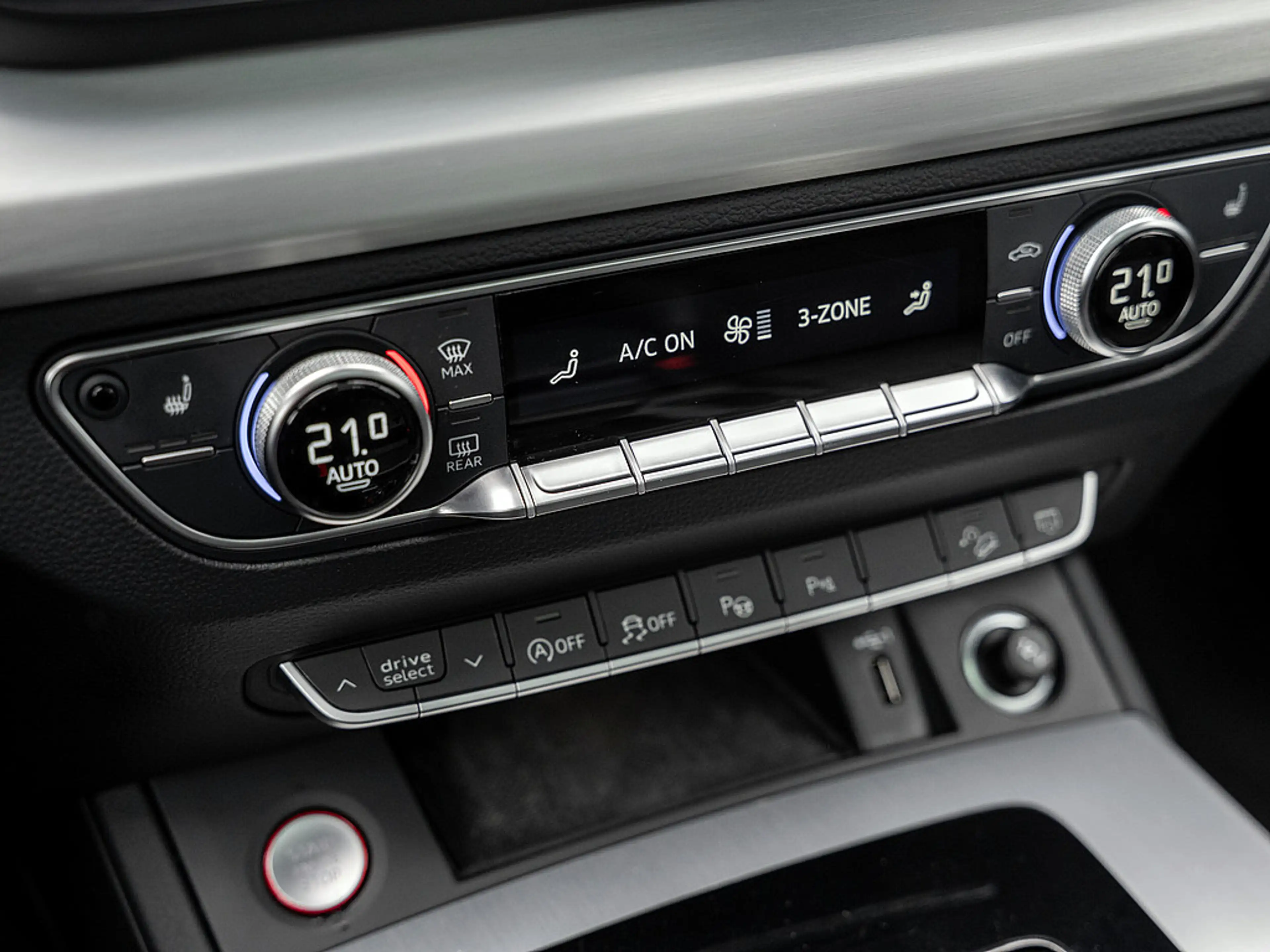 Audi SQ5 Sportback 3.0 TDI quattro AHK 360° PANO B — photo 8