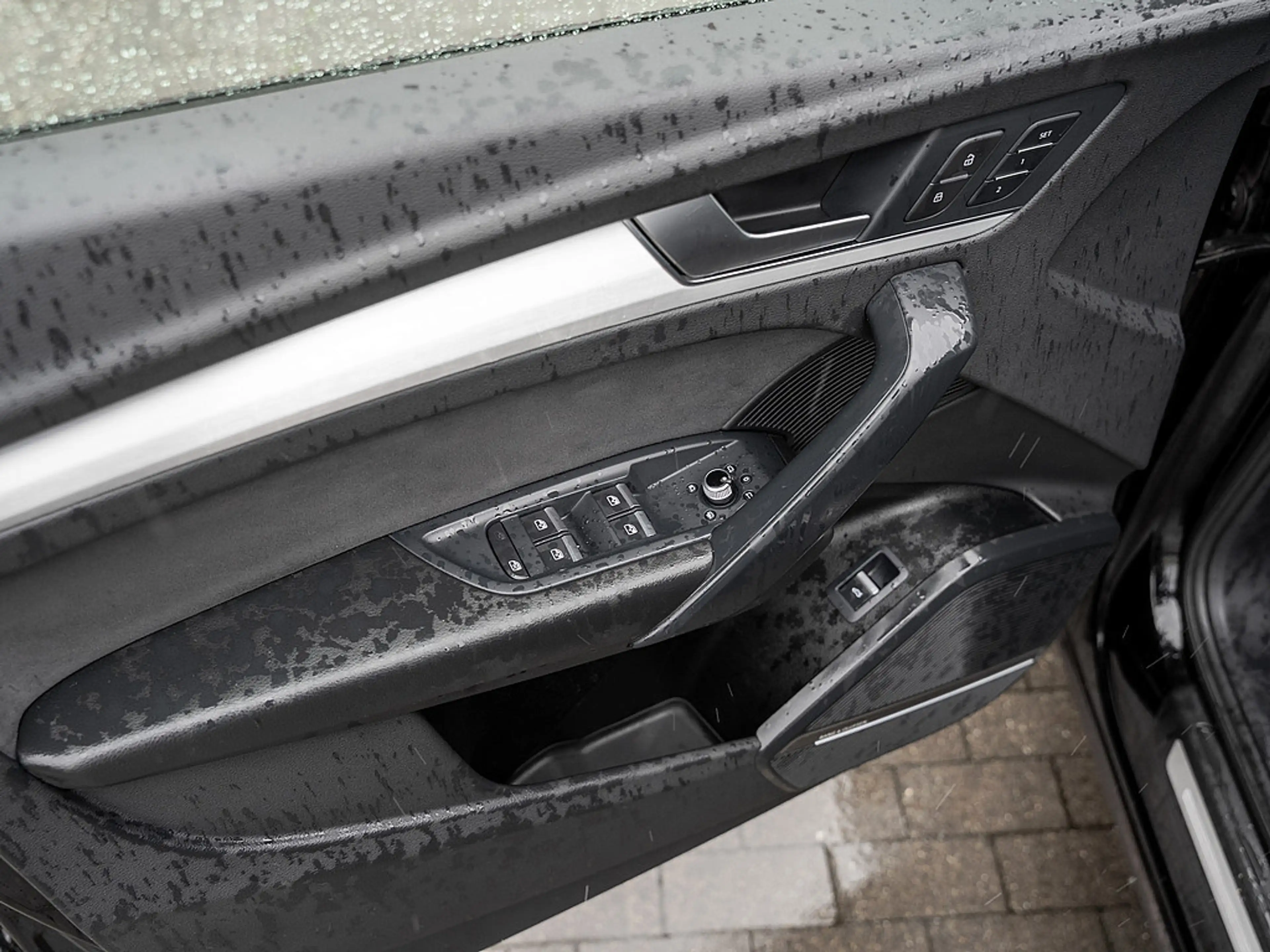 Audi SQ5 Sportback 3.0 TDI quattro AHK 360° PANO B — photo 14