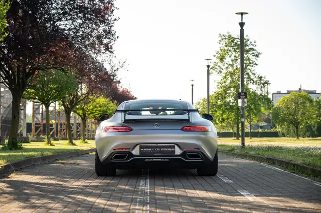 Mercedes-Benz AMG GT view 5