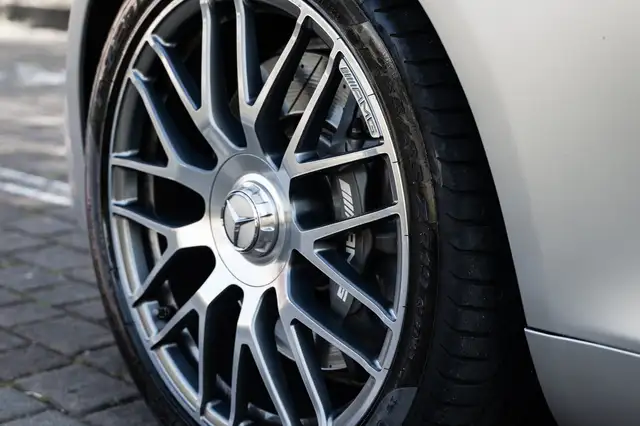 Mercedes-Benz AMG GT view 13