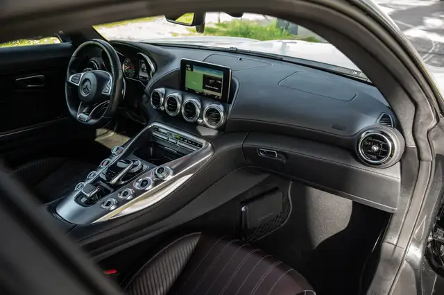 Mercedes-Benz AMG GT view 10