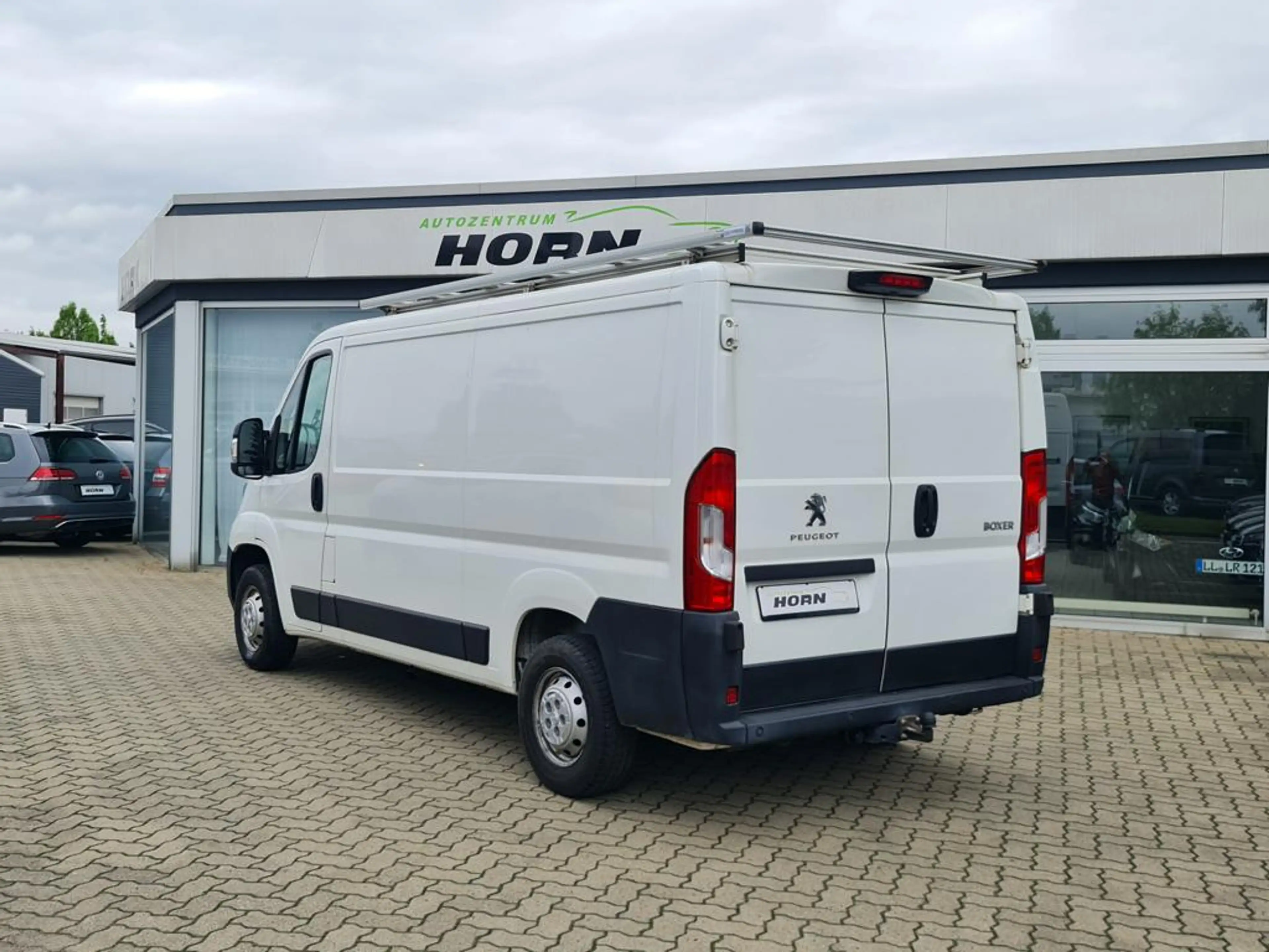 Peugeot Boxer 330 L2H1 Pro BlueHDi 140 Stop — photo 7