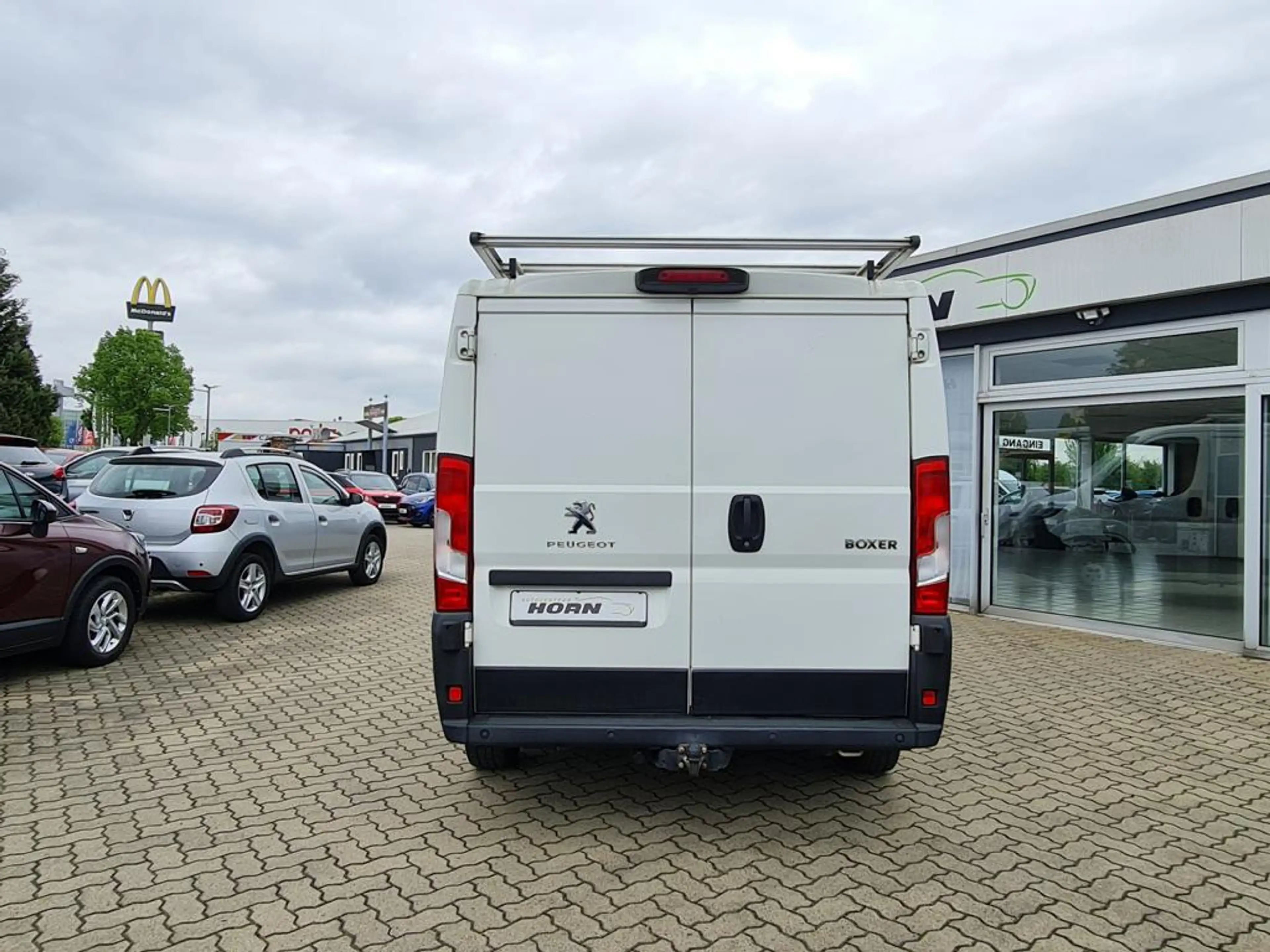Peugeot Boxer 330 L2H1 Pro BlueHDi 140 Stop — photo 6