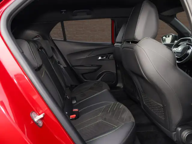 Peugeot 2008 view 9