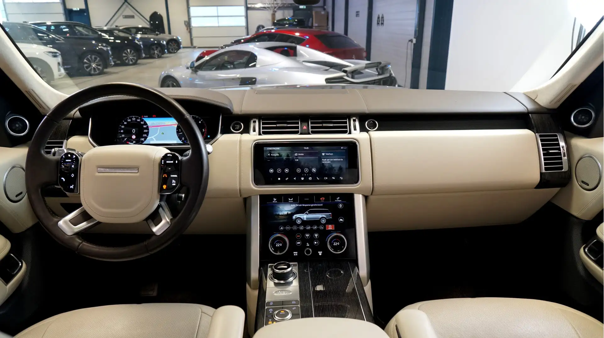 Land Rover Range Rover 3.0 TDV6 Autobiography PANORAMADAK + ADAPT.CRUISE Gris - 2