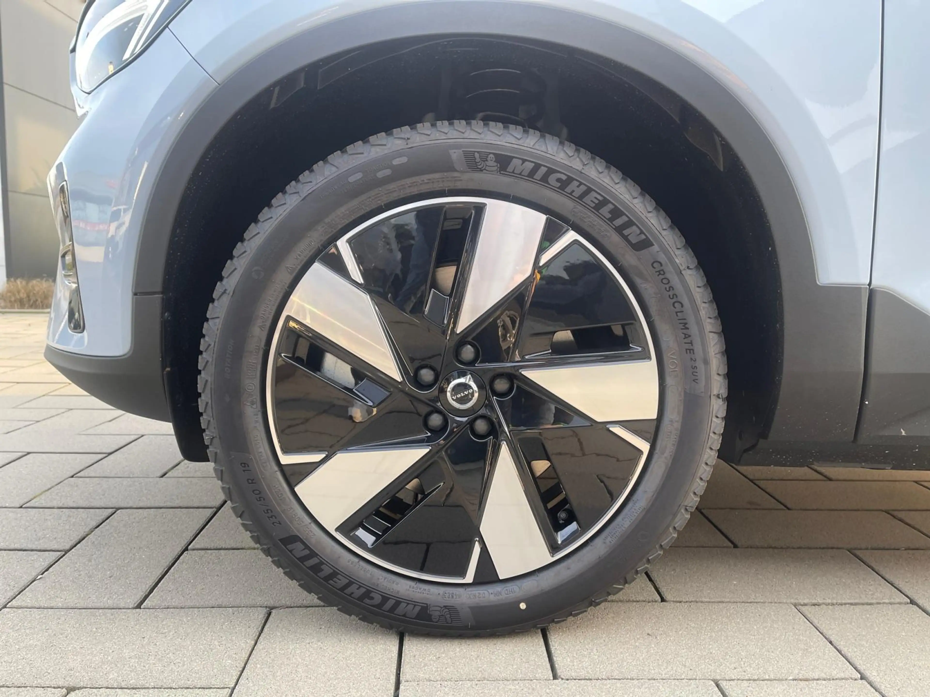 Volvo C40 Recharge Pure Electric MY24 — photo 11