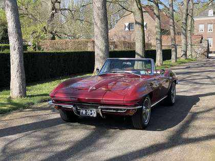 Chevrolet Corvette STINGRAY C2 / 327CI / POWER STEERING / DUAL EDELBR