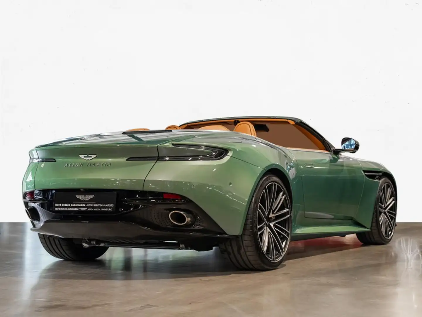 Aston Martin DB12 Volante Aston Martin Hamburg Groen - 2