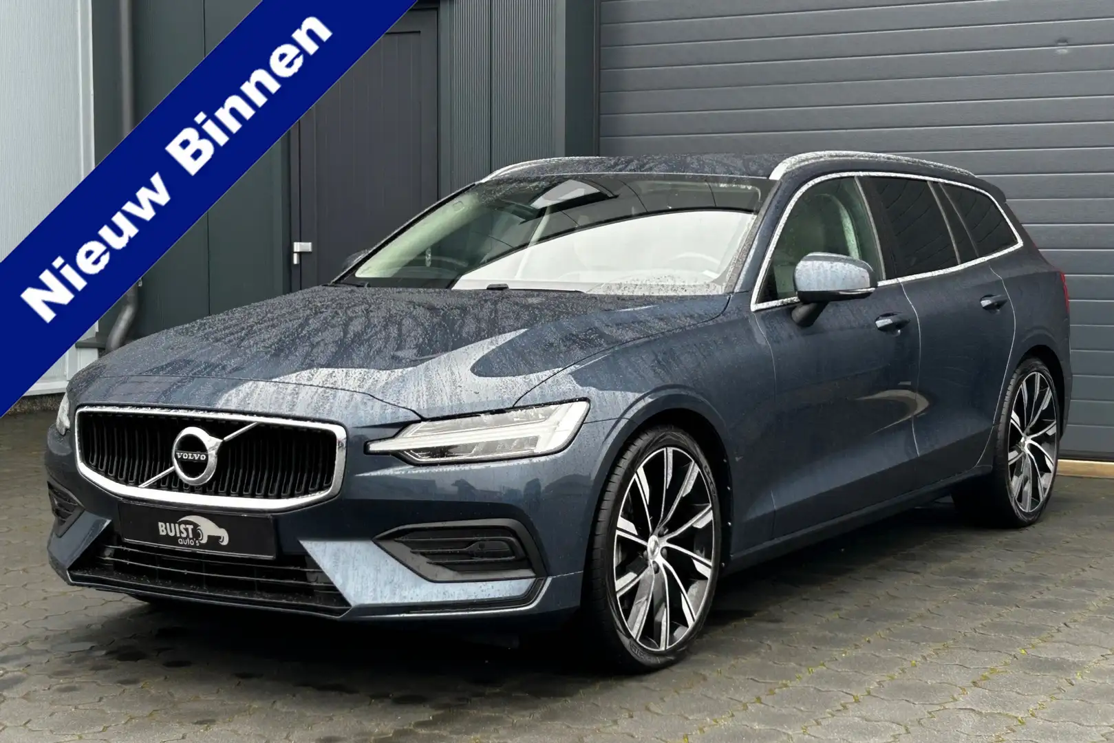 Volvo V60 2.0 T5 251pk Momentum NL-auto! 92069KM! H/K 20" Blau - 1