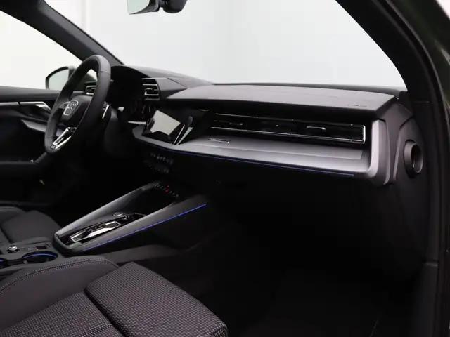 Audi A3 view 9