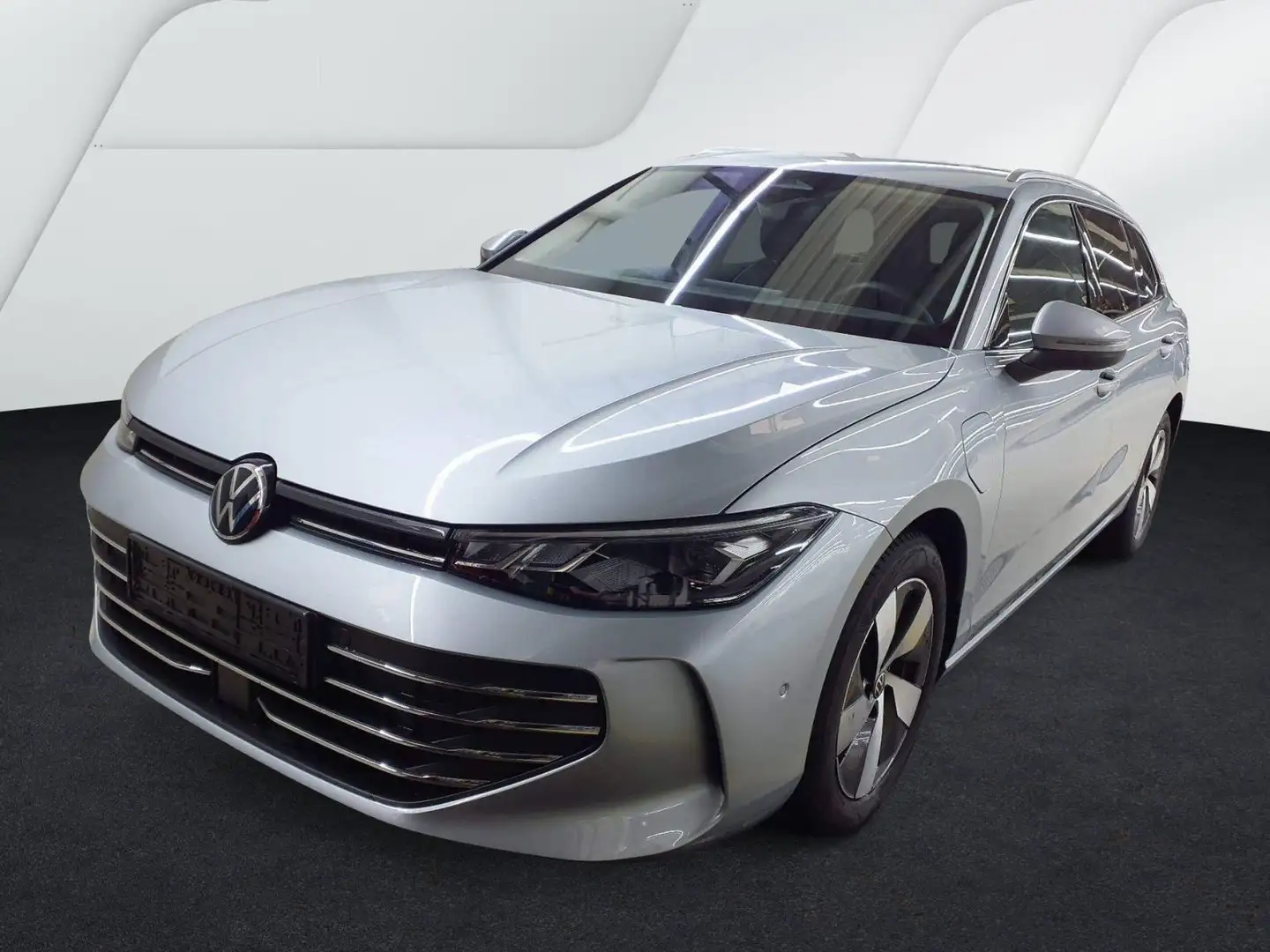 Volkswagen Passat Variant 1.5 e-Hybrid OPF DSG Business Silber - 2