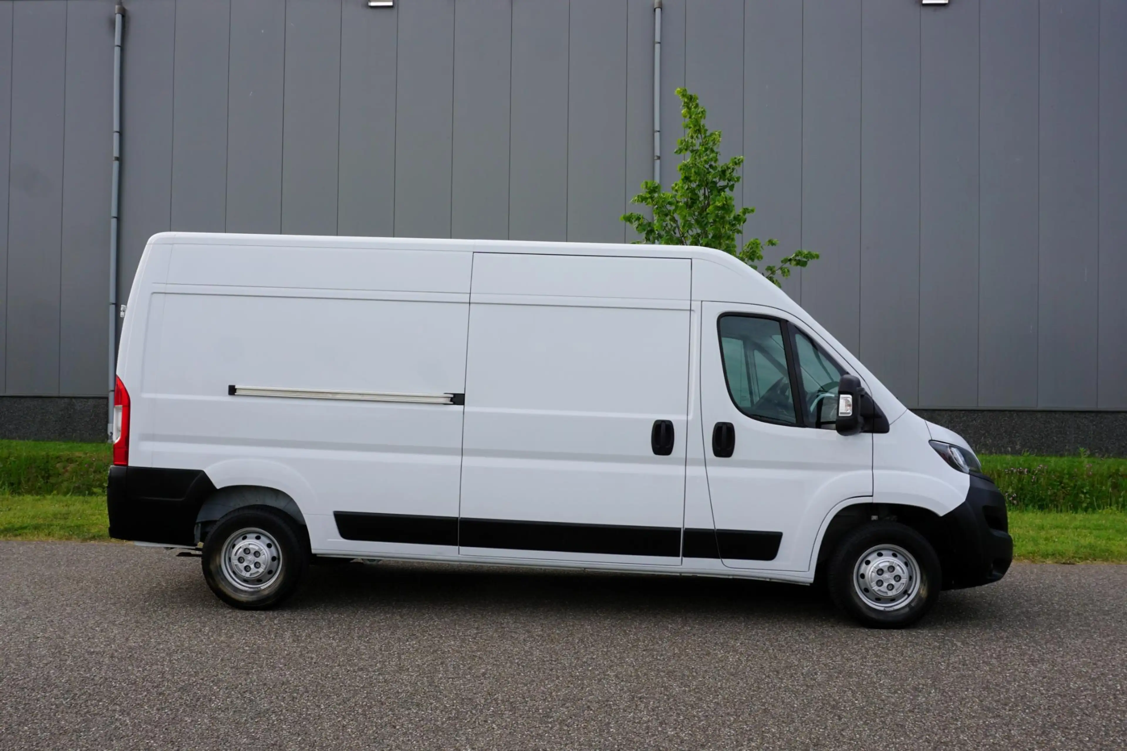 Peugeot Boxer 2.2 BlueHDi 140 L3H2 3.5t in Topstaat |Camera |Cru — photo 2