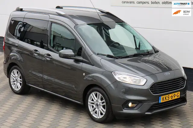 Ford Tourneo Courier 1.0 Titanium Distributie Verv. Carplay