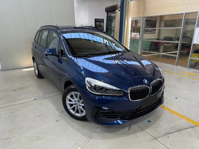 BMW 216