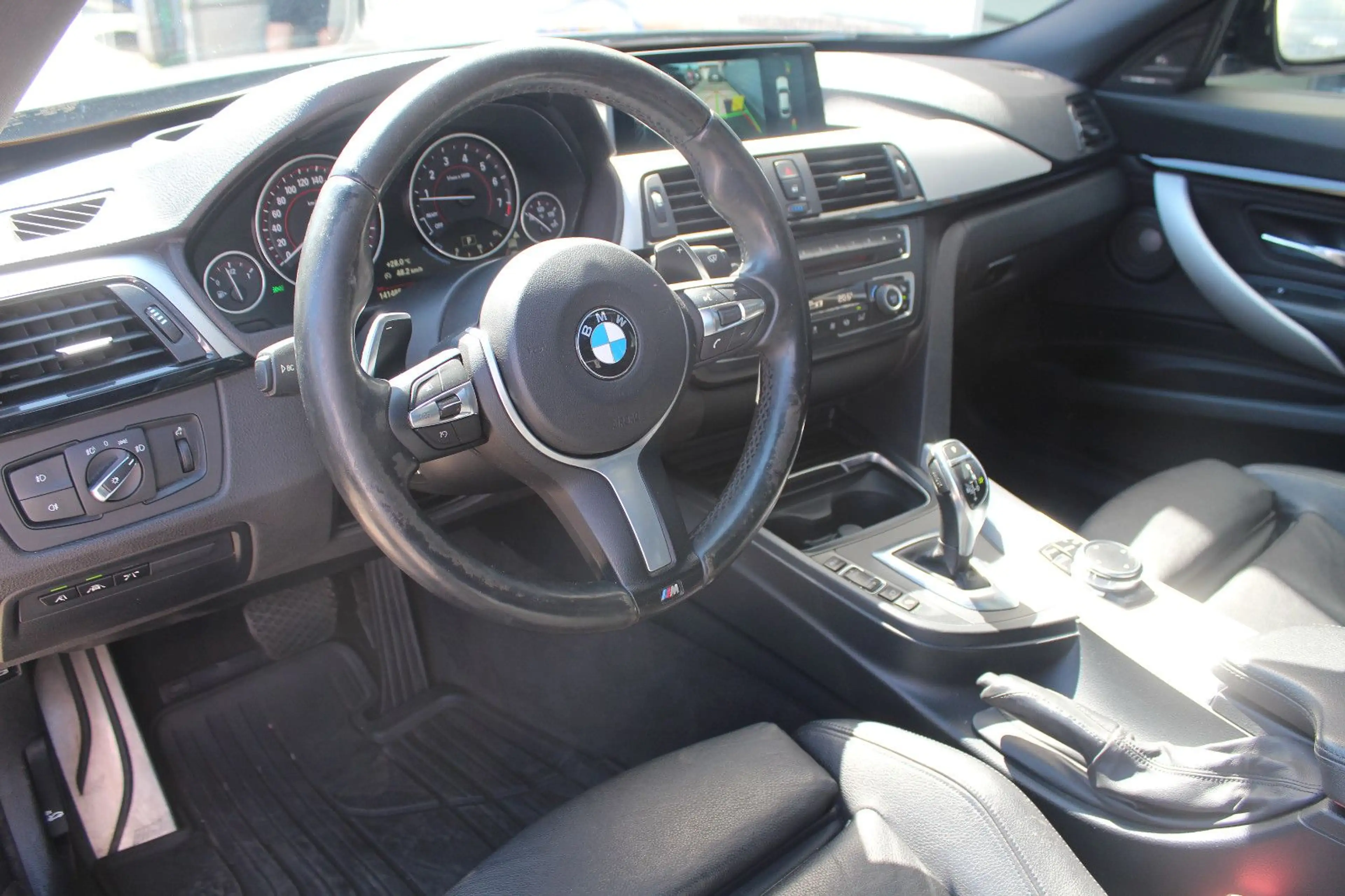 BMW 335 i GT xDrive M-Sport*Panorama*360°*HuD*H&K... — photo 10