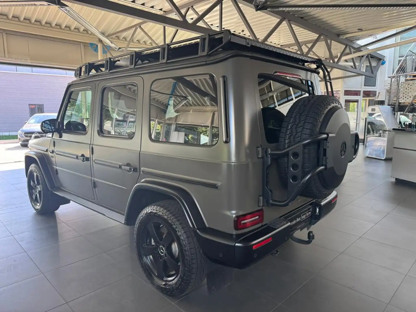 Mercedes-Benz G 500 V8 Profess Dach Night1+2 magno Massage AHK - 2