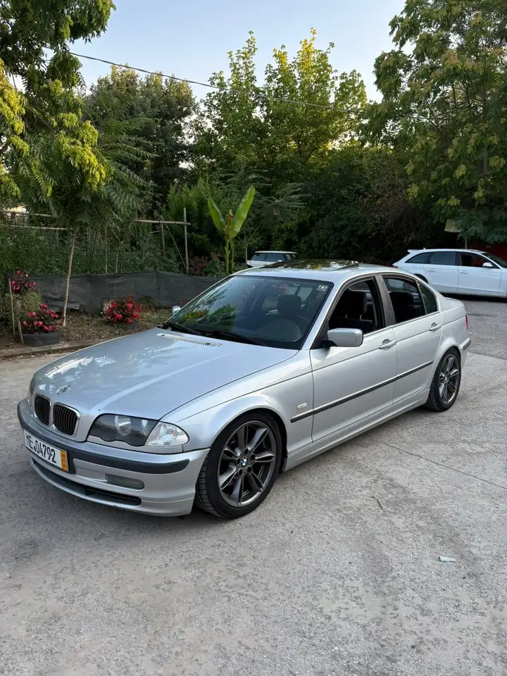 BMW 328i, foto 1