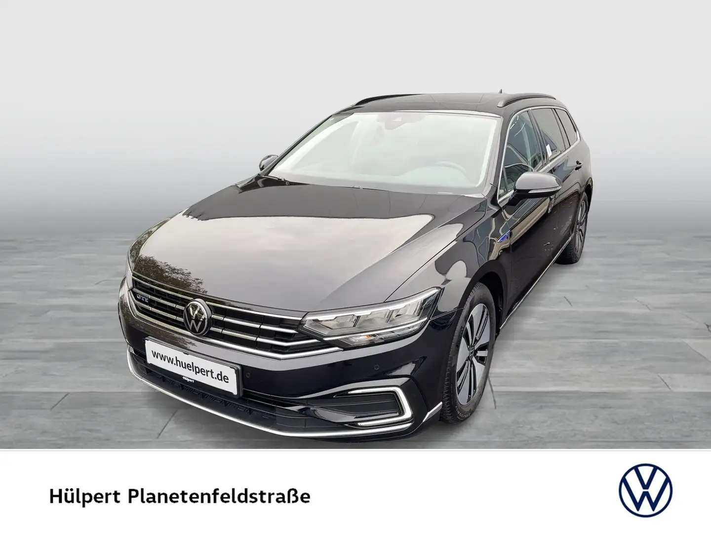 Volkswagen Passat Variant 1.4 HYBRID GTE PANO STANDHEIZ CAM Zwart - 2