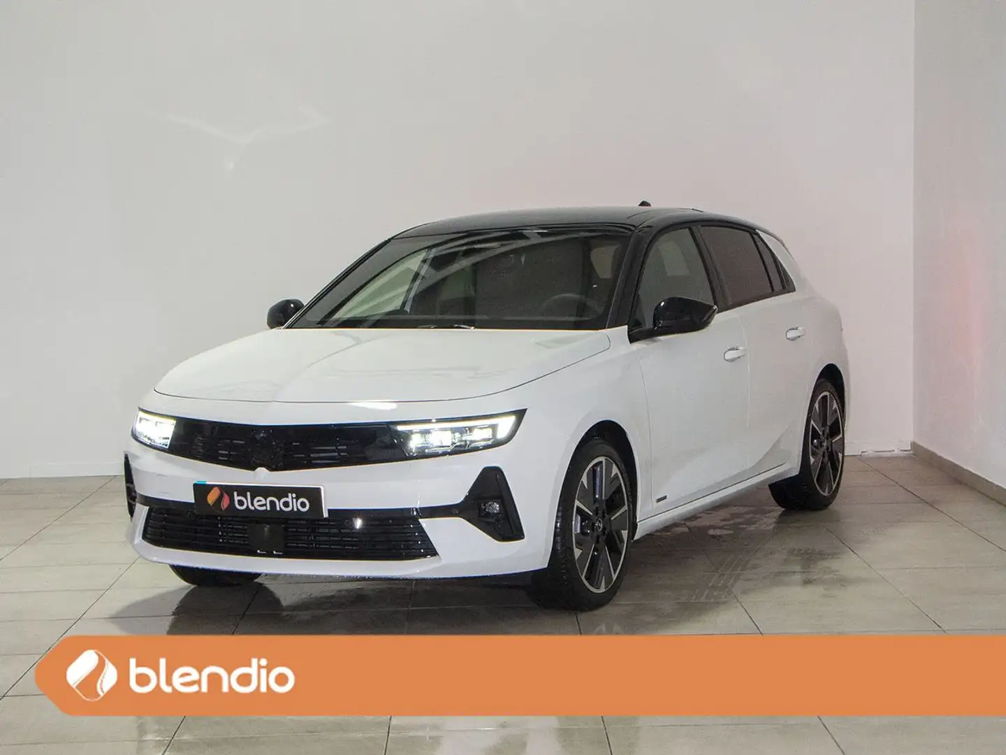 Opel Astra BEV 54KW GS AUTO 156 5P Weiß - 1
