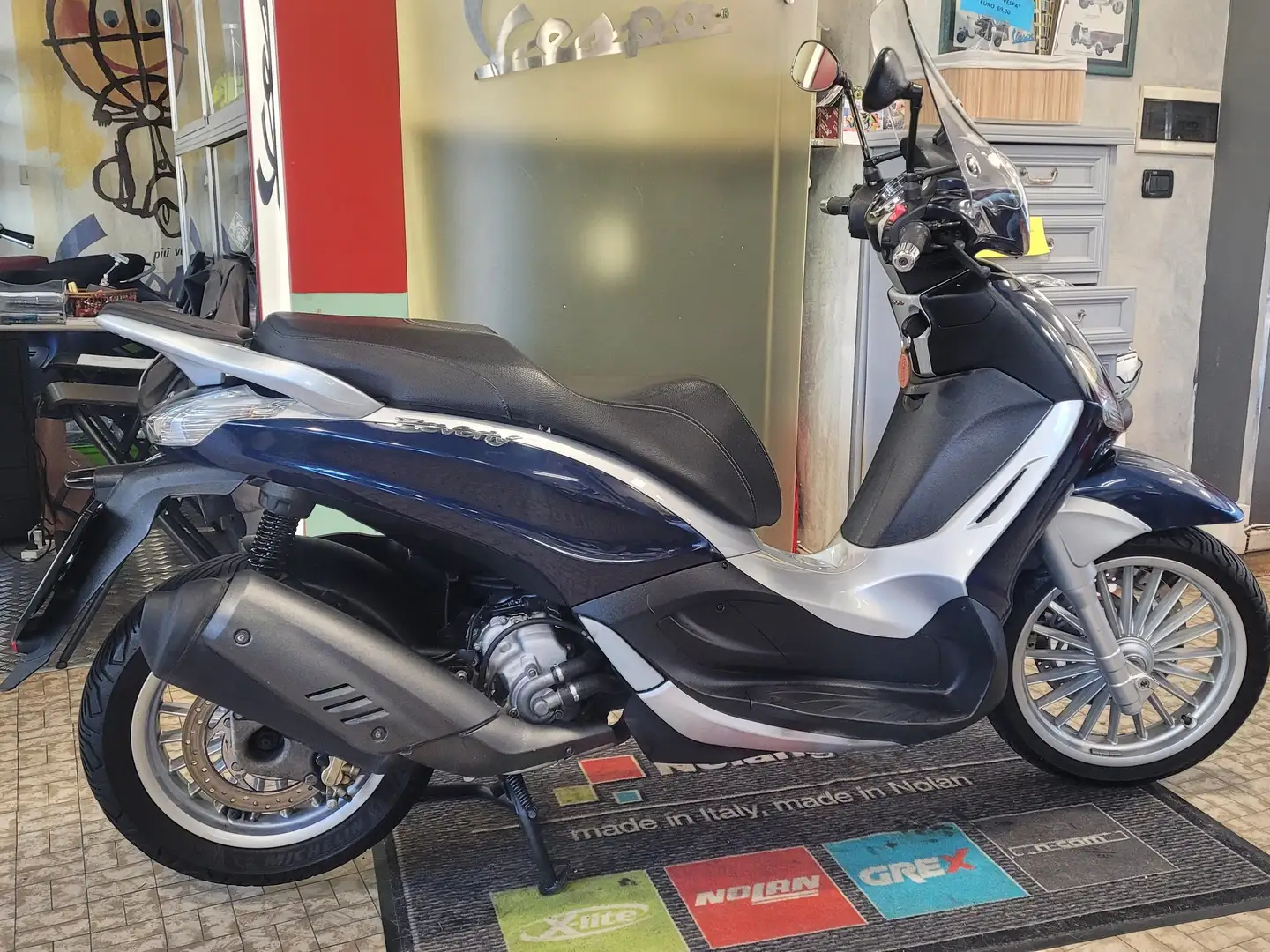 Piaggio Beverly 300 Blu/Azzurro - 1