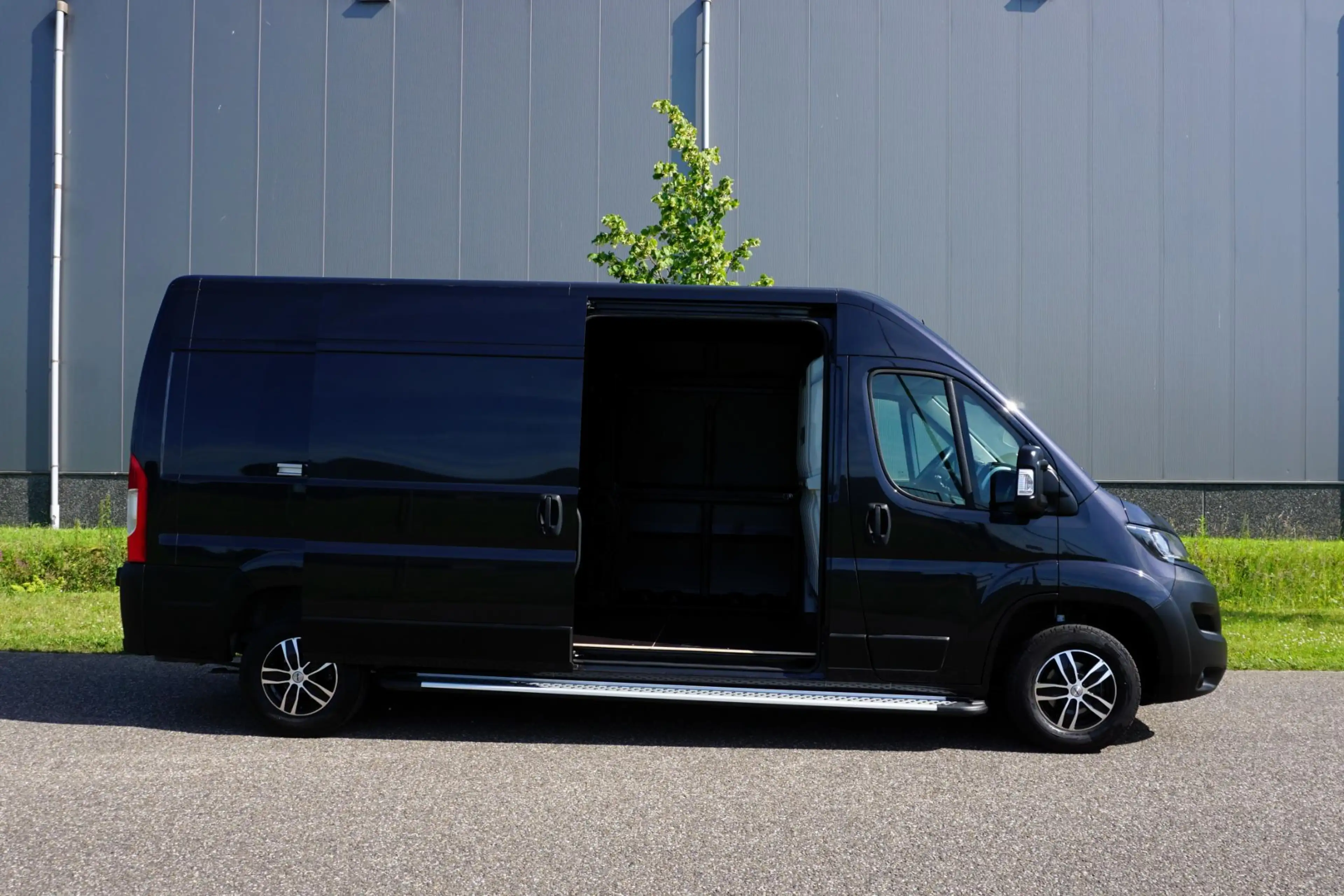 Peugeot Boxer 2.2 BlueHDi 165 L3H2 3.5t in nieuwstaat |Trekhaak — photo 2