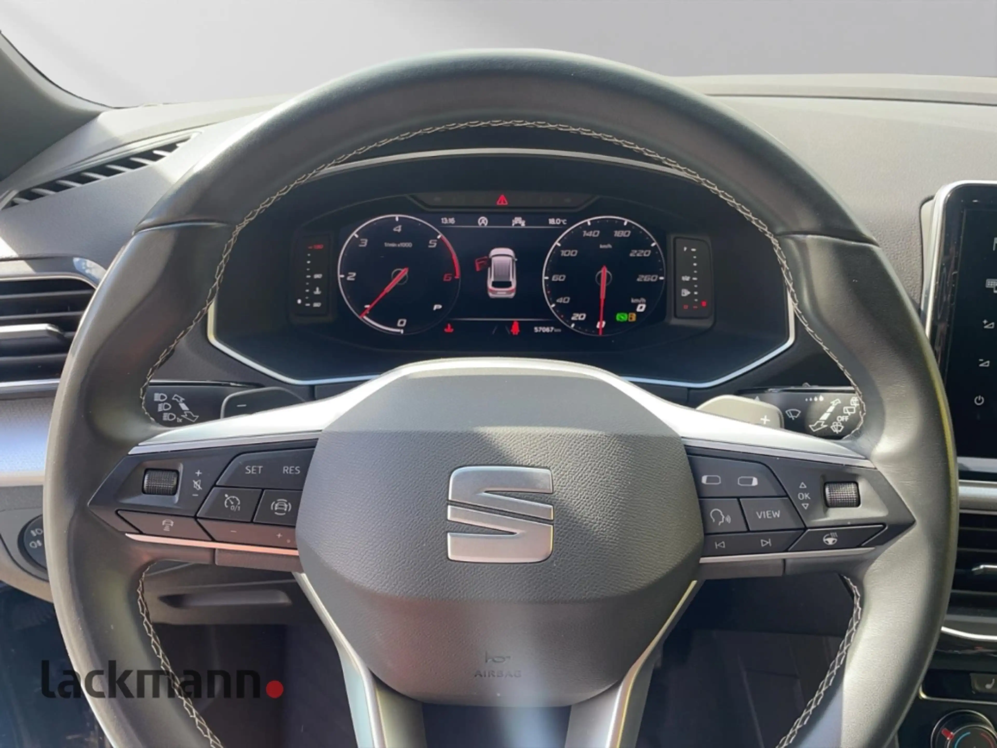 SEAT Tarraco 2.0 Style*Navi*AHK*Pano*Winter*eHeck* — photo 14