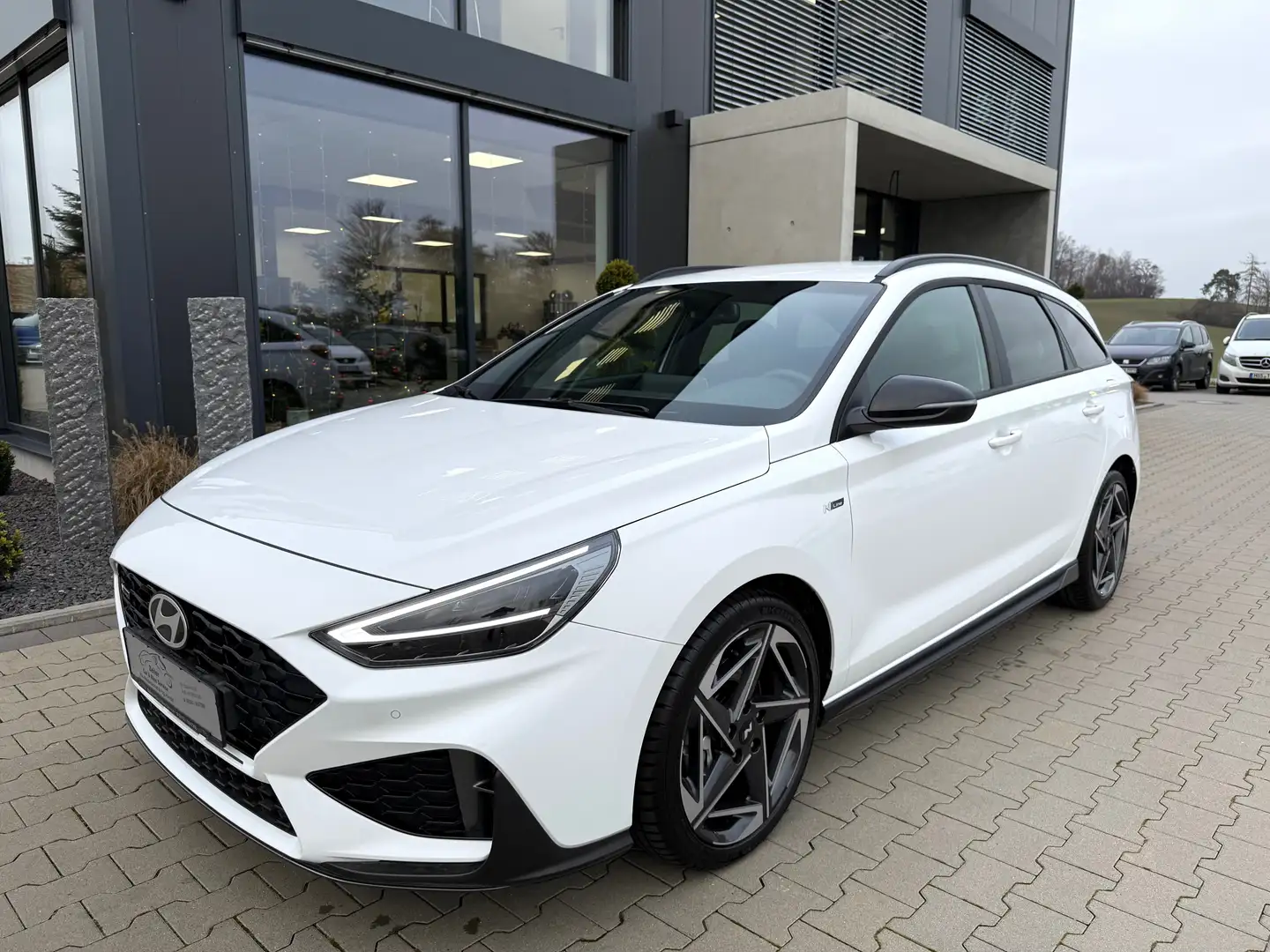 Hyundai i30 Kombi 1.5 T-GDI DCT N Line/Navi/Kamera/18"Alu Bianco - 1