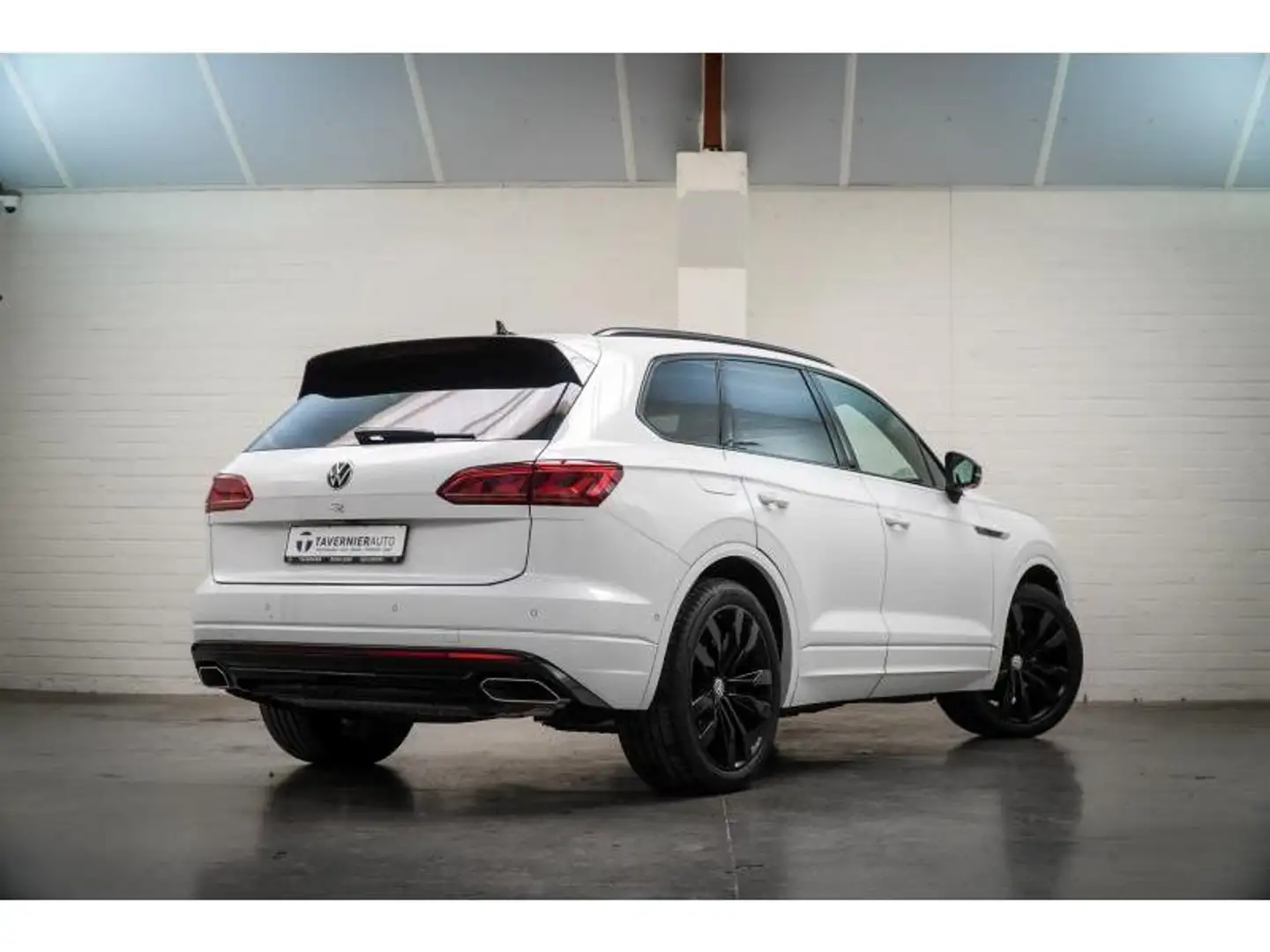 Volkswagen Touareg 4 MOTION R-line 2J GARANTIE Wit - 2