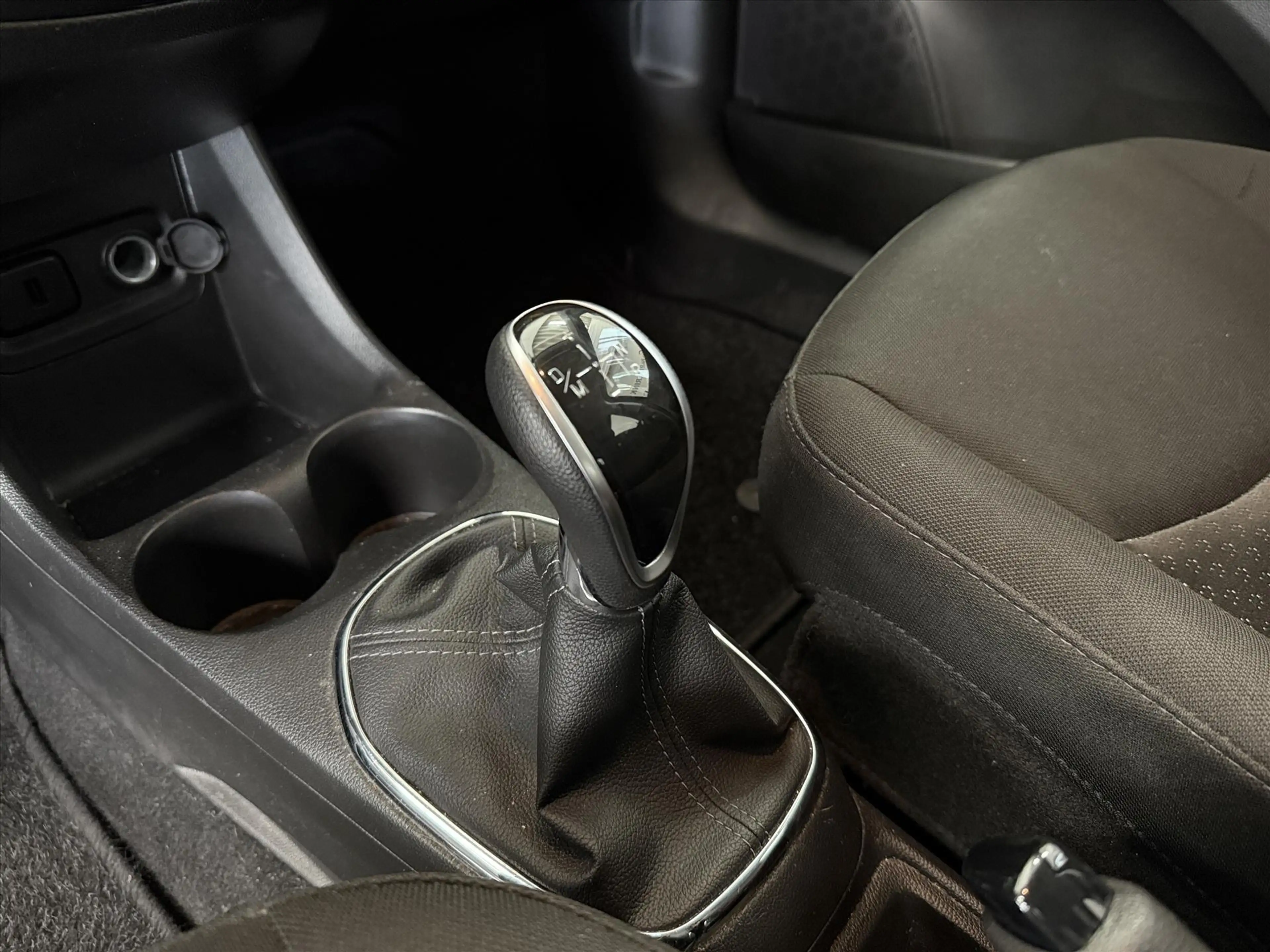 Opel Karl 1.0 Easytronic 75pk* Airco / Cruise / BT / PDC — photo 13
