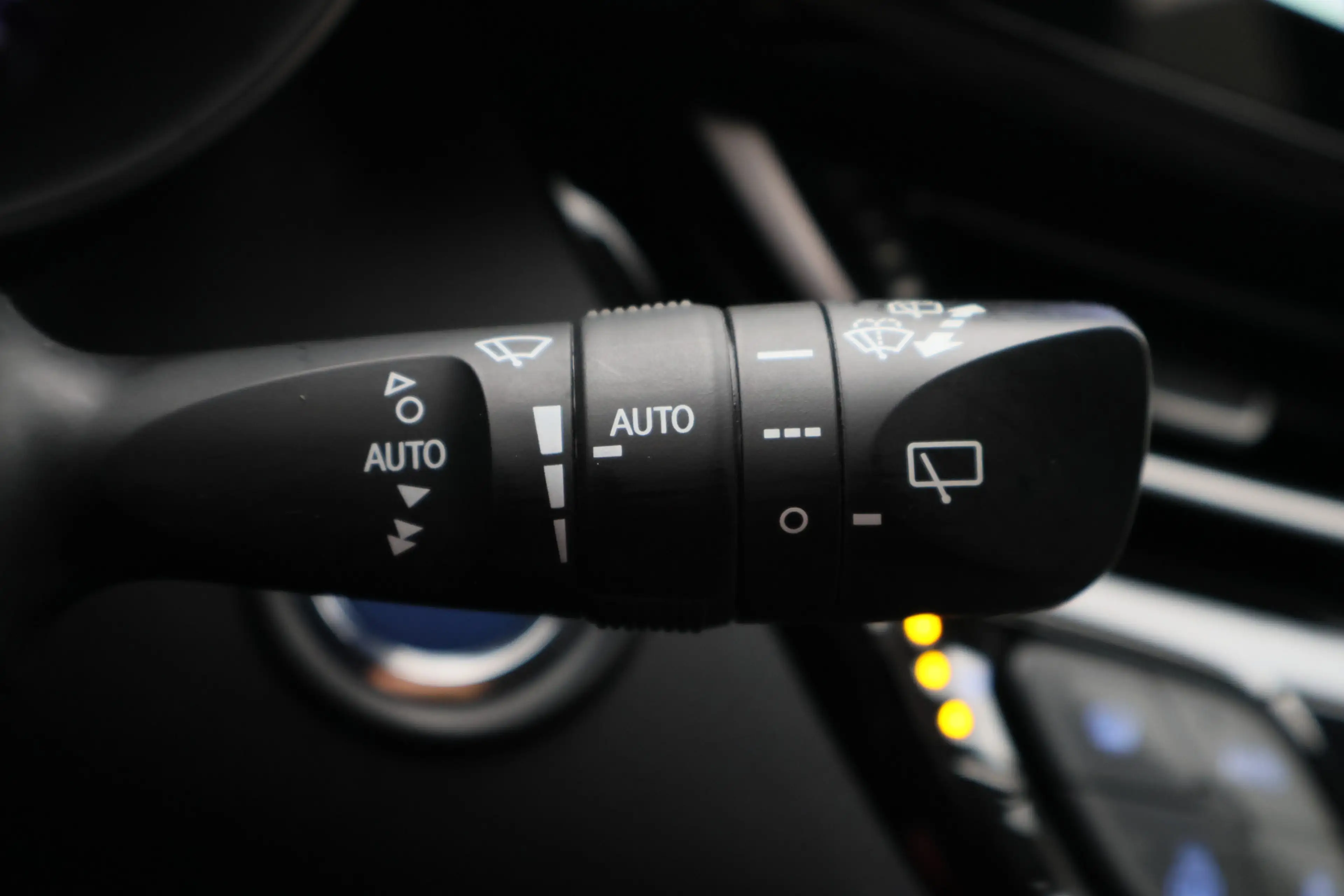 Toyota C-HR 1.8 Hybrid Style — photo 38