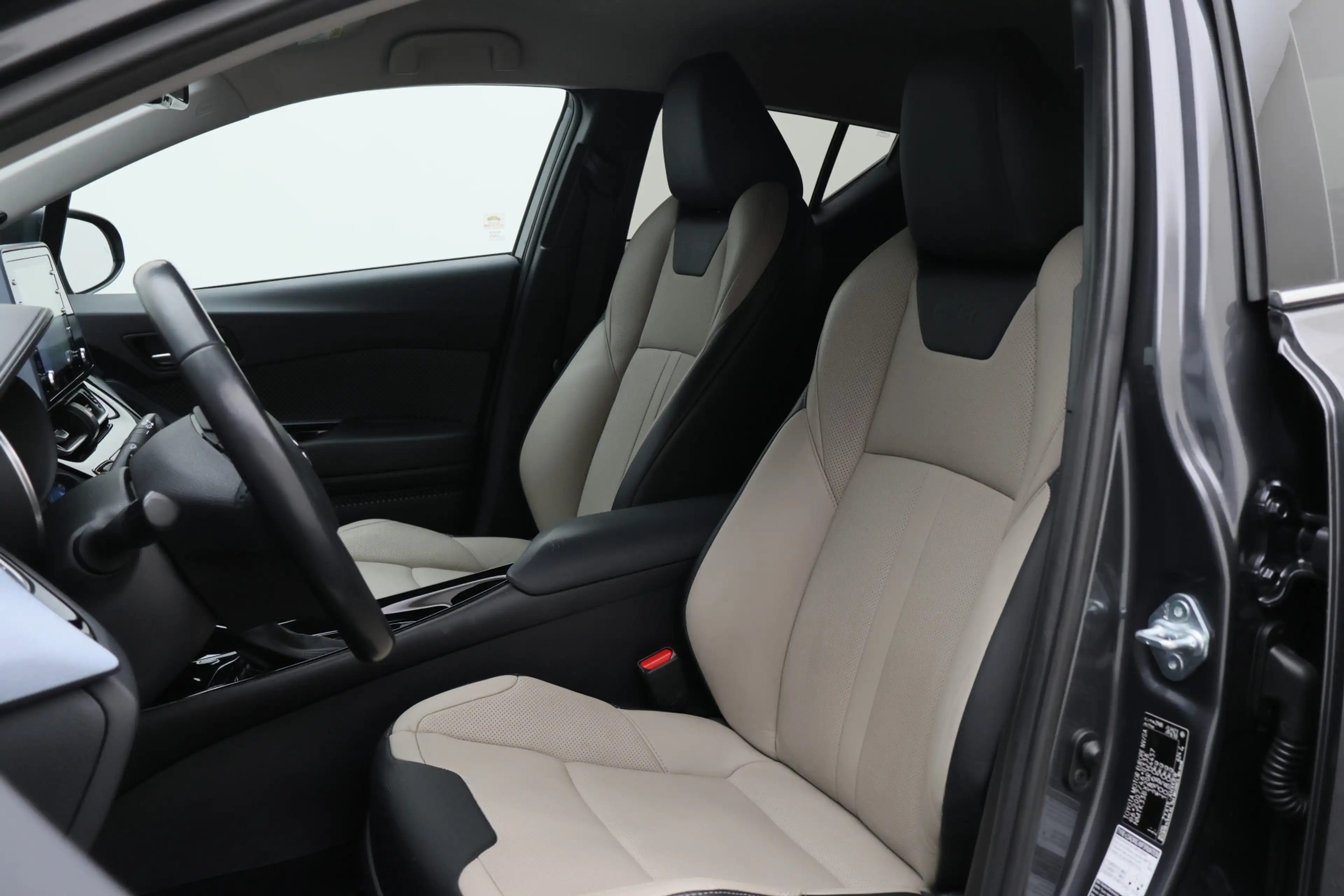 Toyota C-HR 1.8 Hybrid Style — photo 9