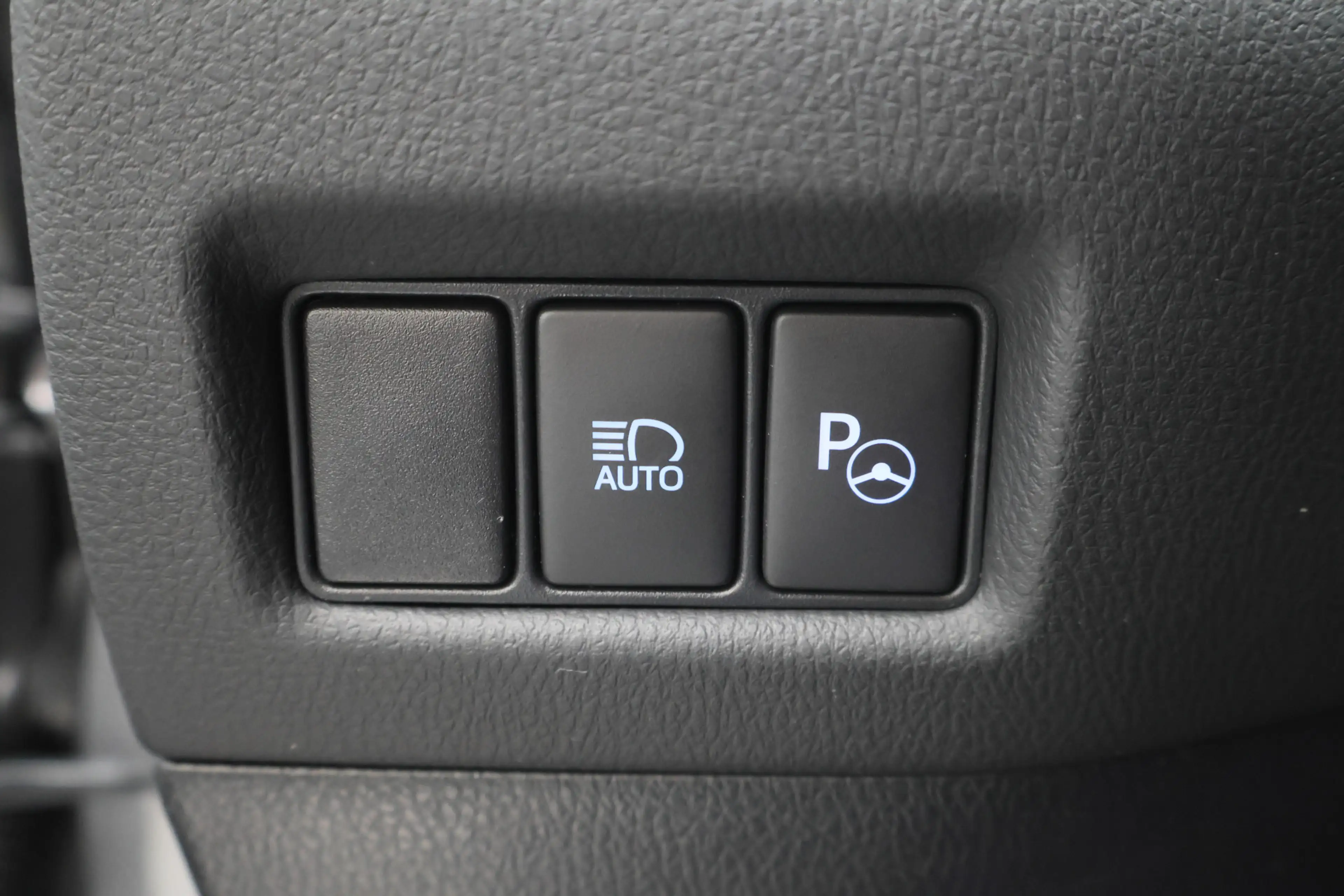 Toyota C-HR 1.8 Hybrid Style — photo 36