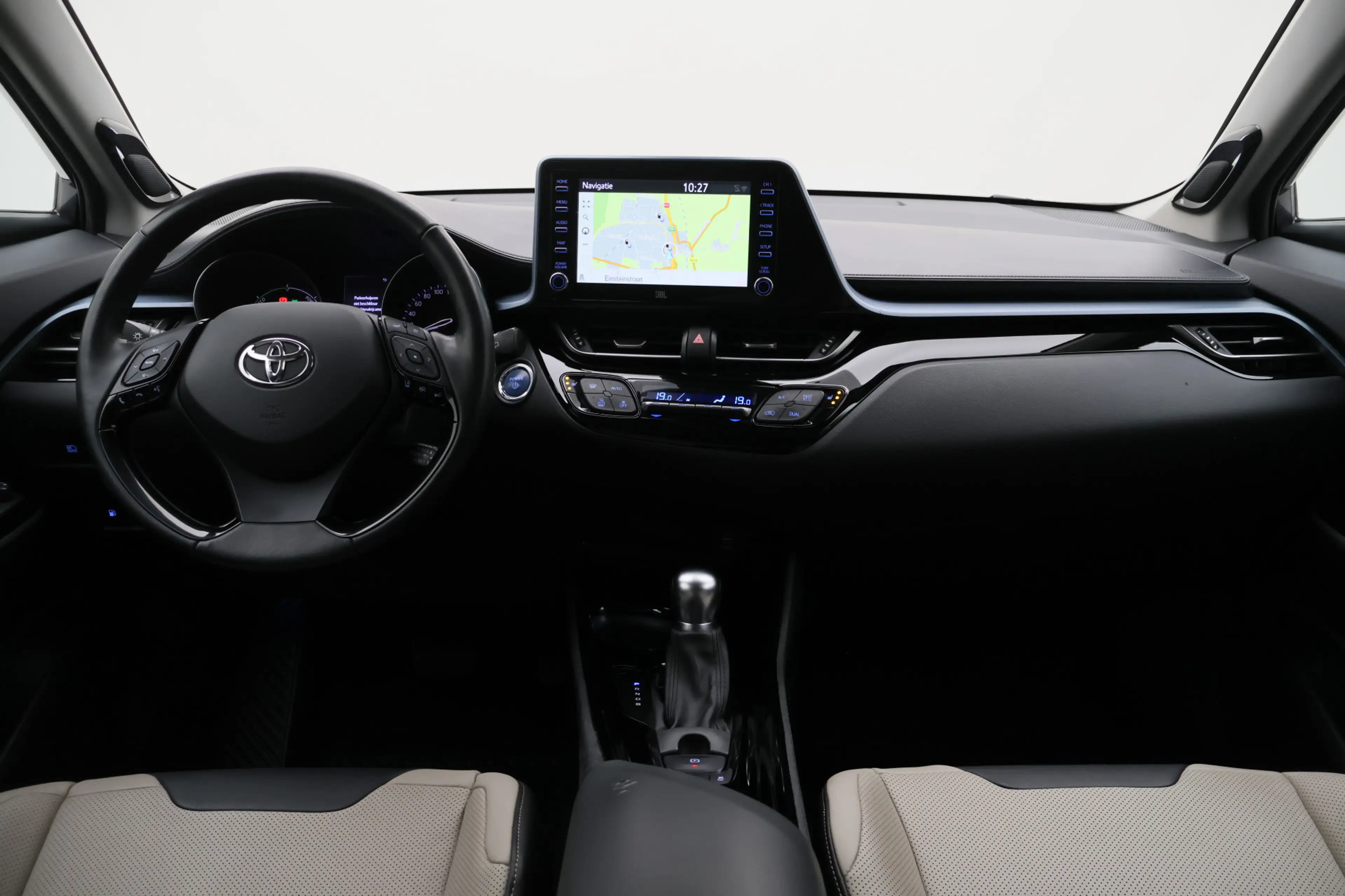 Toyota C-HR 1.8 Hybrid Style — photo 2