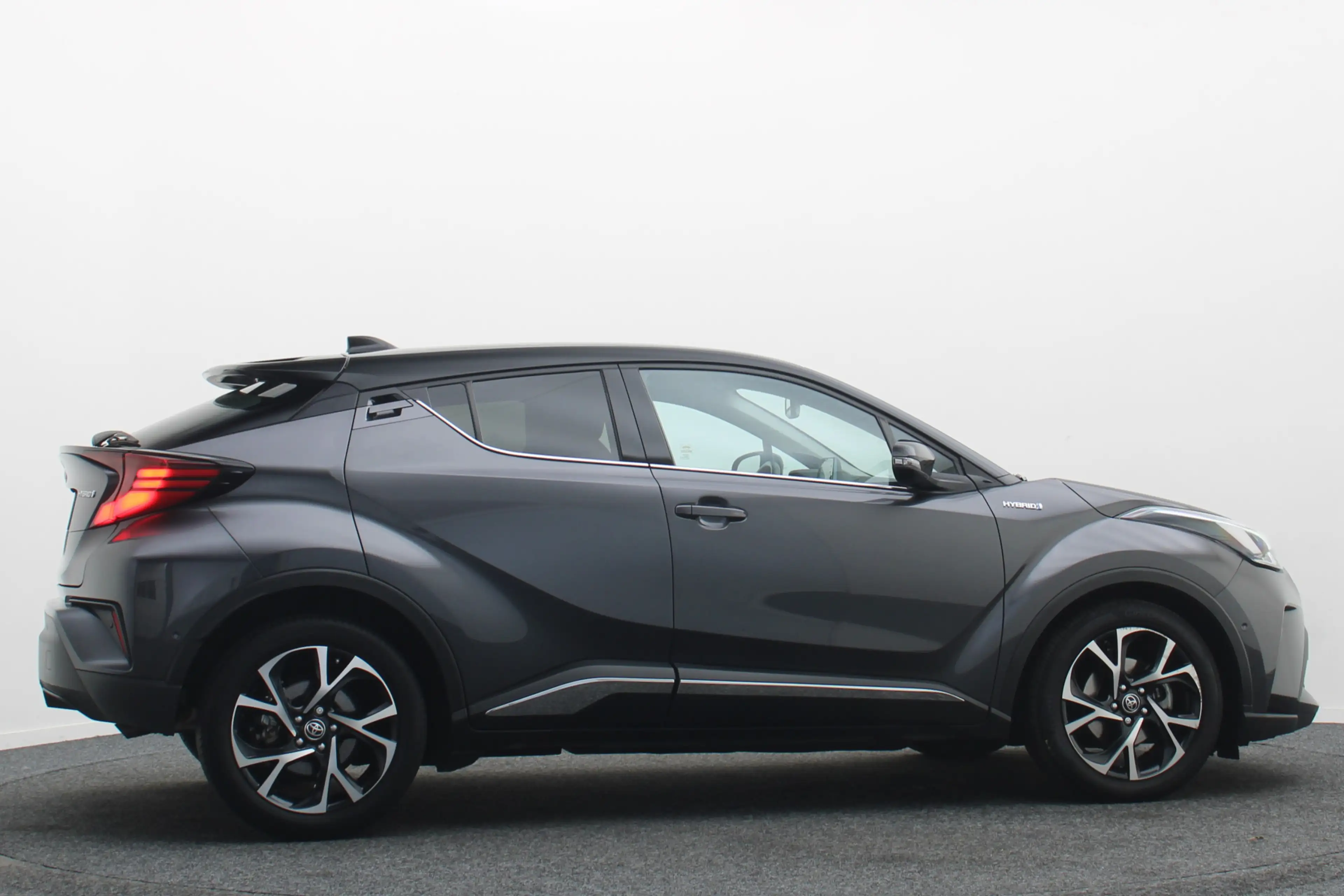Toyota C-HR 1.8 Hybrid Style — photo 8