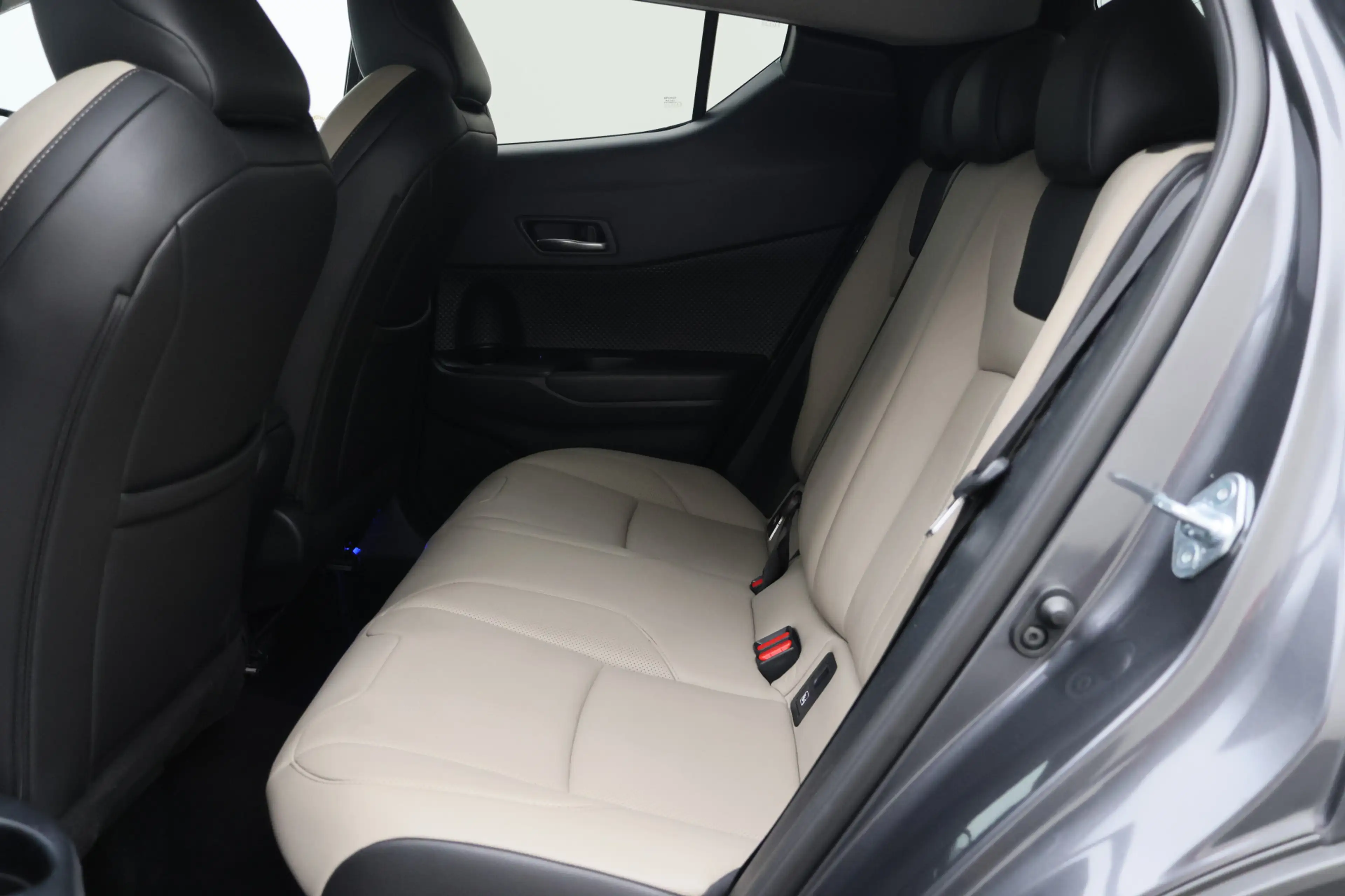 Toyota C-HR 1.8 Hybrid Style — photo 14