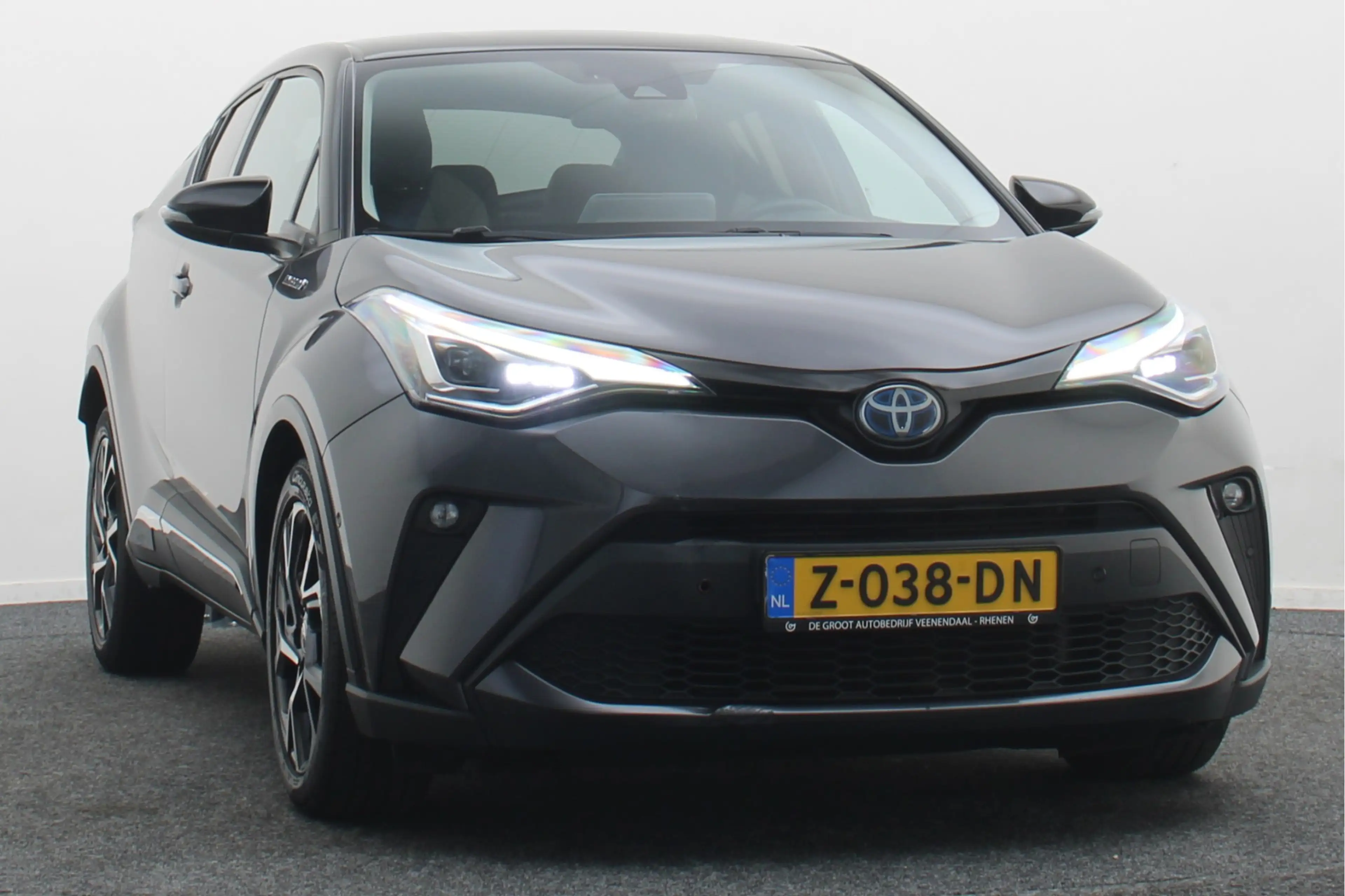 Toyota C-HR 1.8 Hybrid Style — photo 22