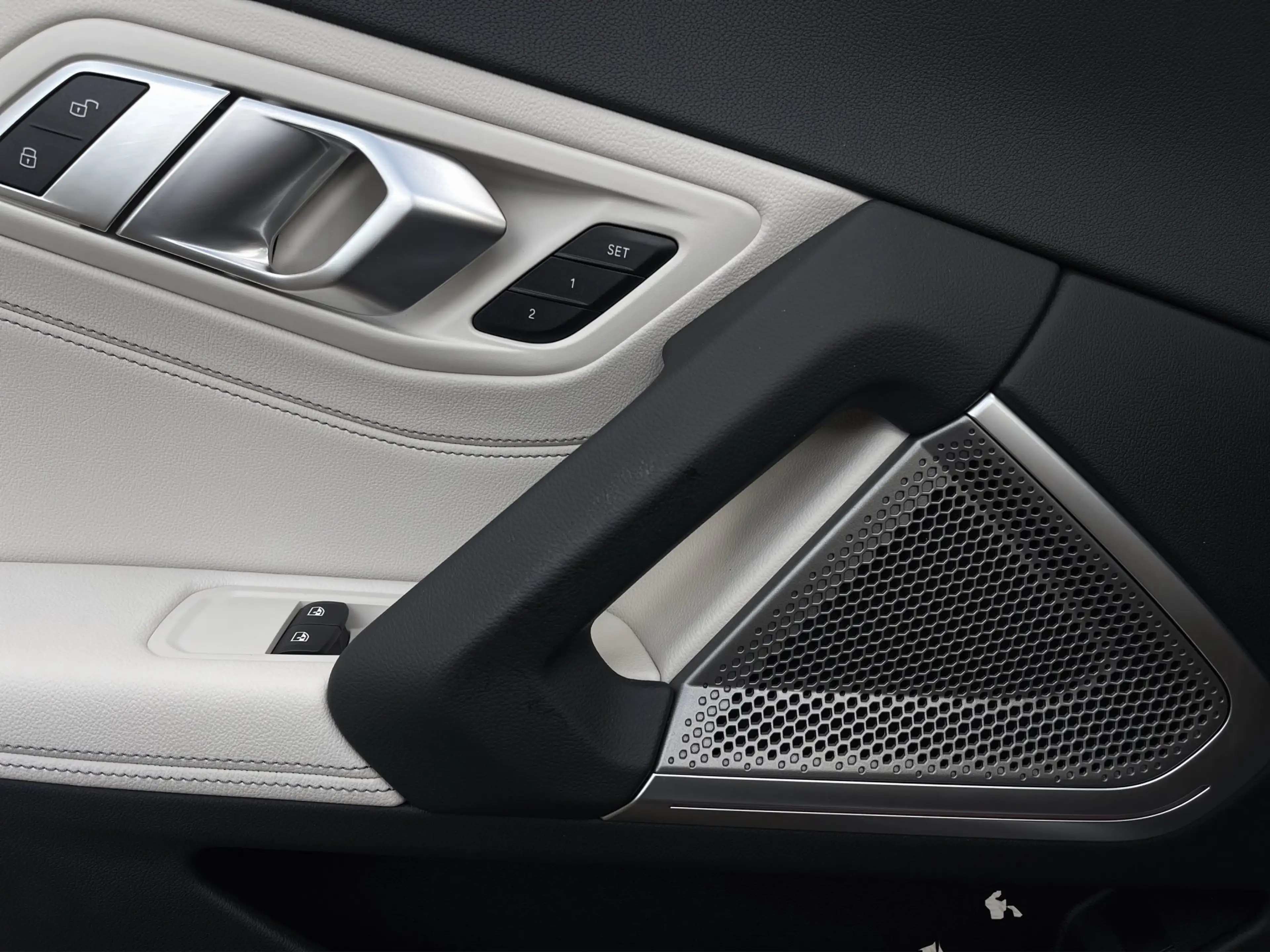 BMW Z4 M40i — photo 15