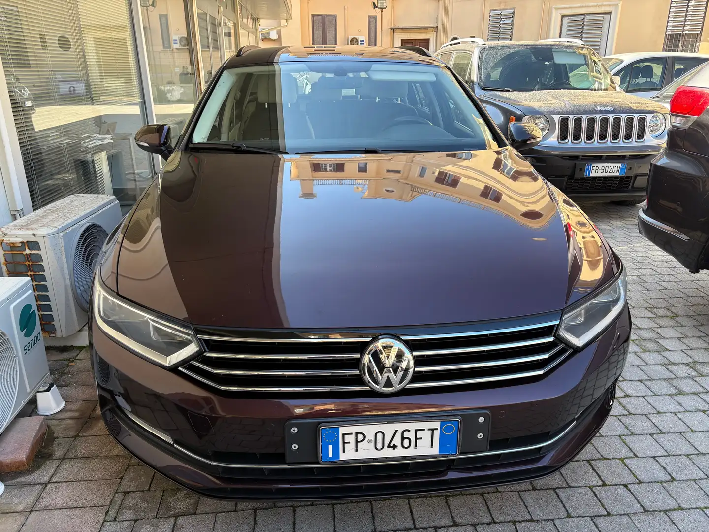 Volkswagen Passat Variant Passat VIII 2015 Variant 1.6 tdi Comfort 120cv dsg Burdeos - 2