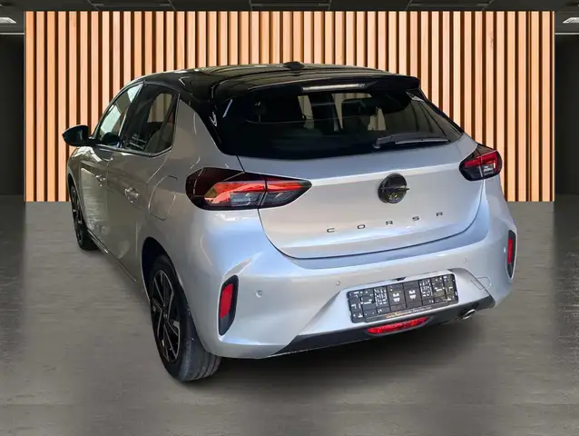 Opel Corsa view 8