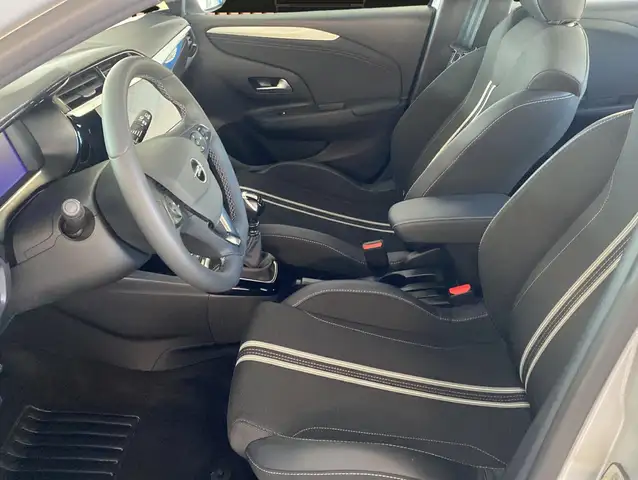 Opel Corsa view 3