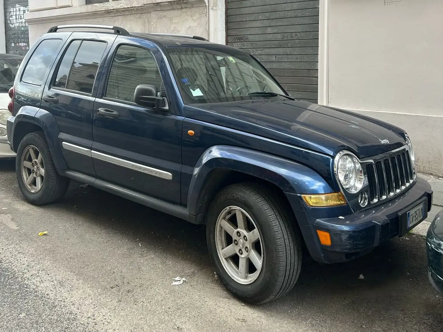 Jeep Cherokee Cherokee III 2002 2.8 crd Sport auto FL Синій - 2