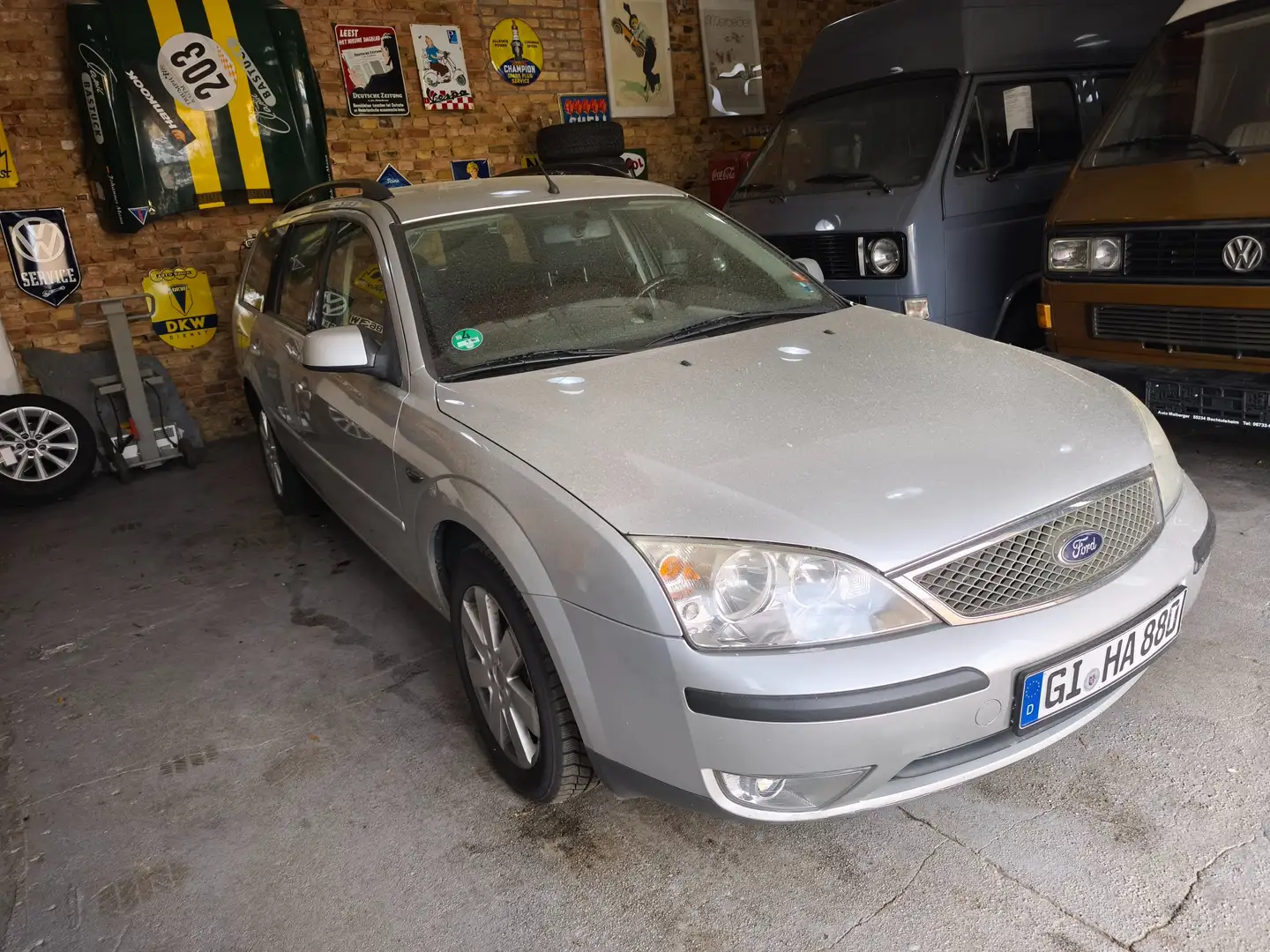 Ford Mondeo 2.0 Turnier TDCi Ambiente Plateado - 2