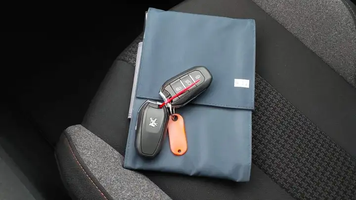 Peugeot 3008 2021, foto 9