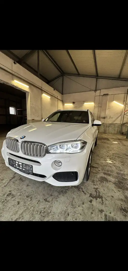 BMW X5 xDrive50i Sport-Aut. M Paket Weiß - 1