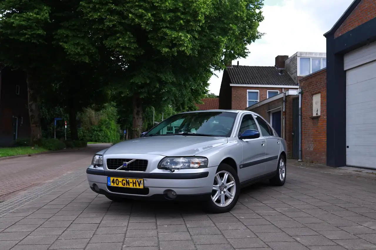 Volvo S60 2.4, foto 1