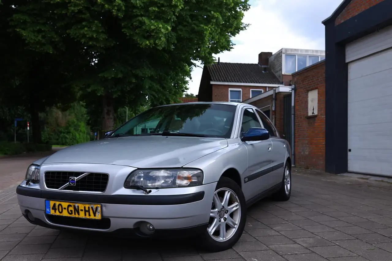Volvo S60 2.4, foto 3