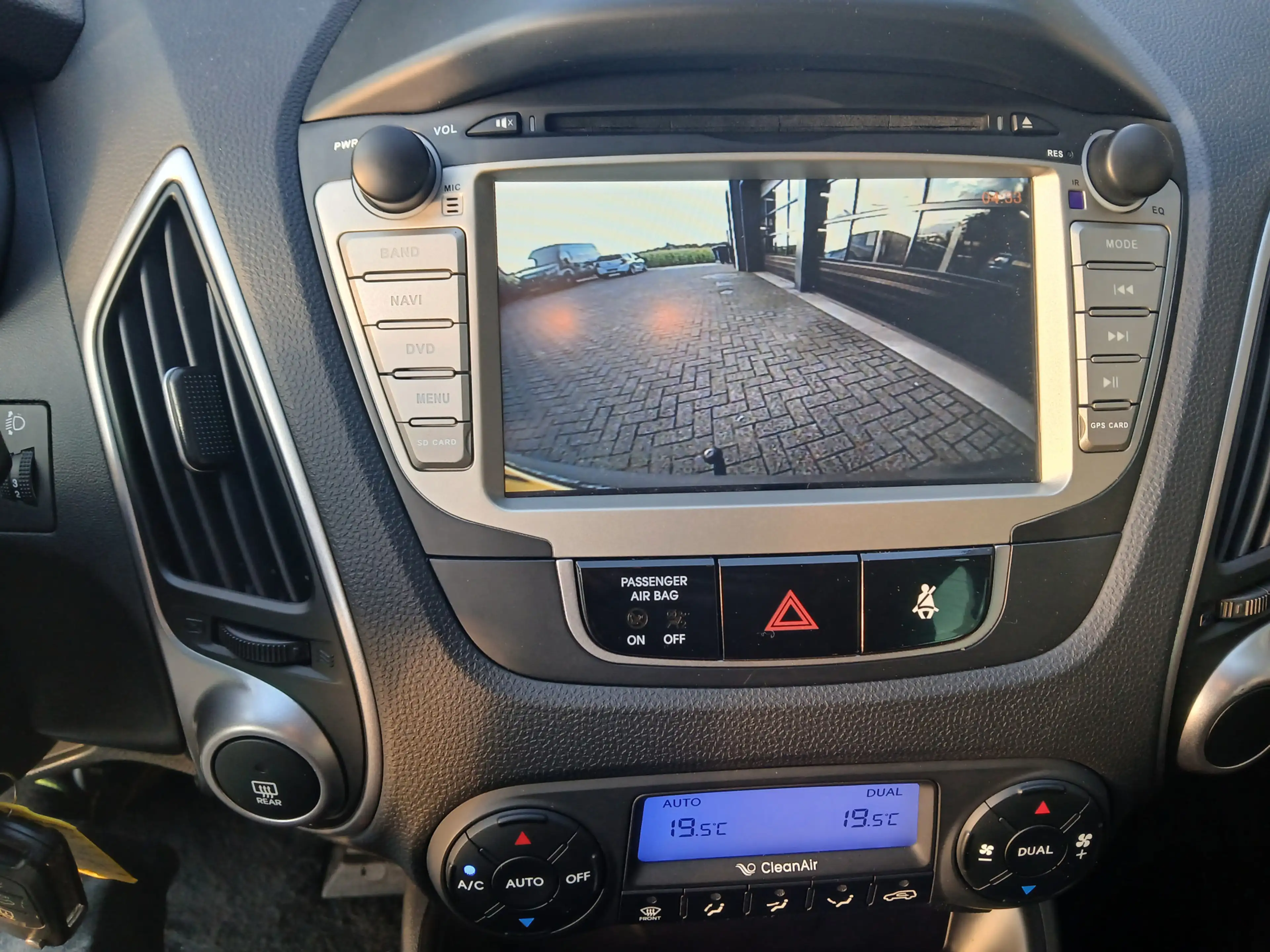 Hyundai iX35 2.0i Dynamic — photo 10